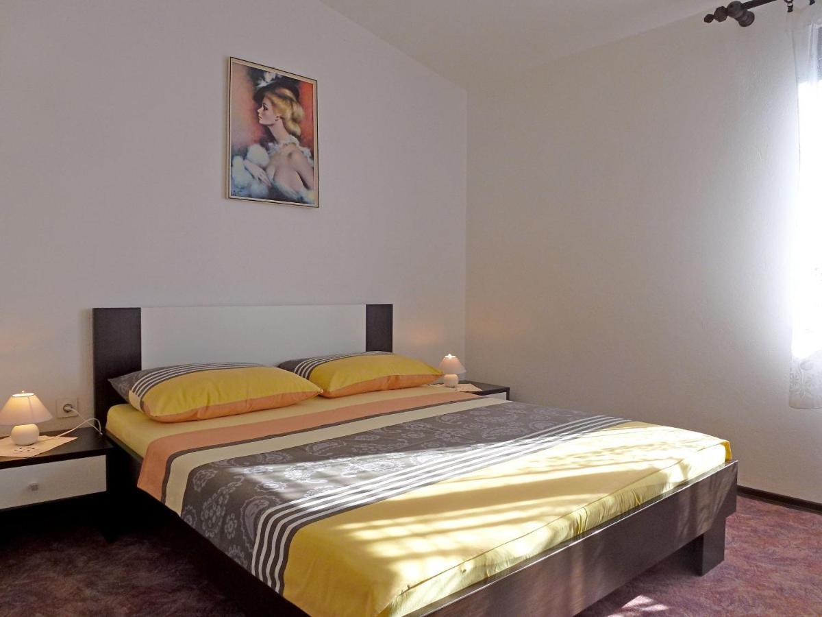 Apartment Milica Нивице Экстерьер фото